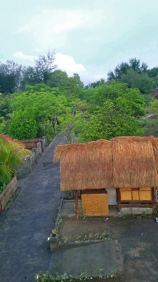 Balakosa Gili Meno Bungalow Exterior photo